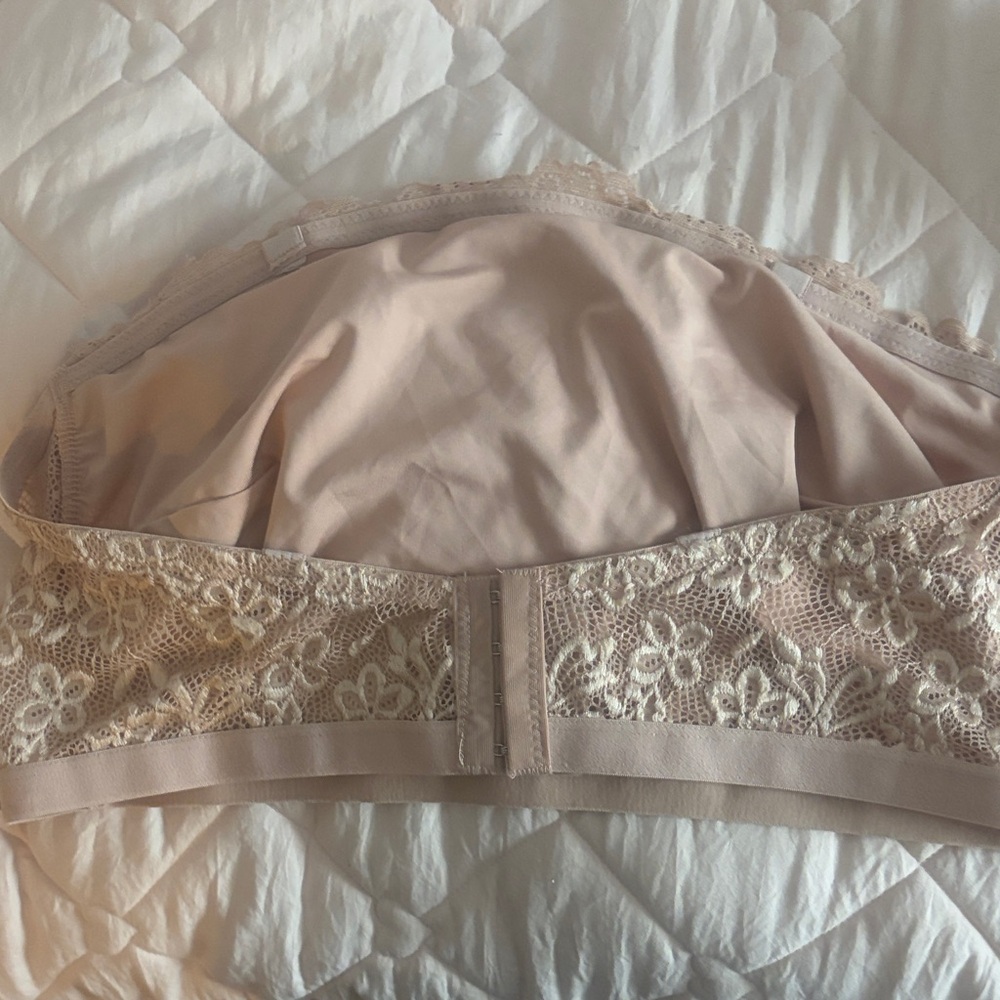 2 Elegant Lace Bralettes in Cream and Black, Like New - Picture 5 of 15